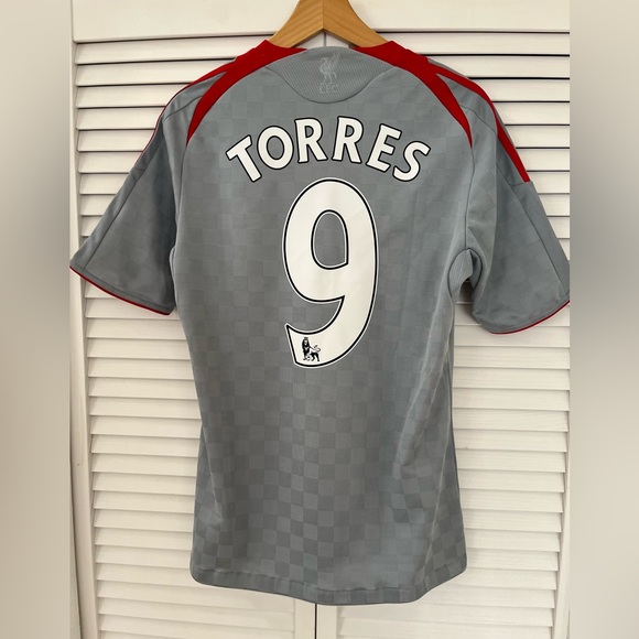 Liverpool Torres soccer jersey - Picture 1 of 13